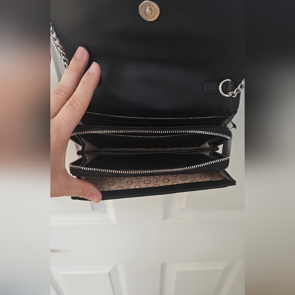 GUESS Crossbody Bag - Picture 2 of 3